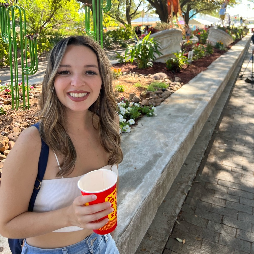 Meet your Posher, Marisa